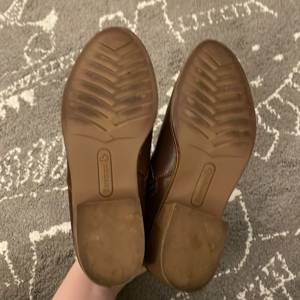 Baretraps Medley Brown comfy ankle booties - Picture 11 of 13